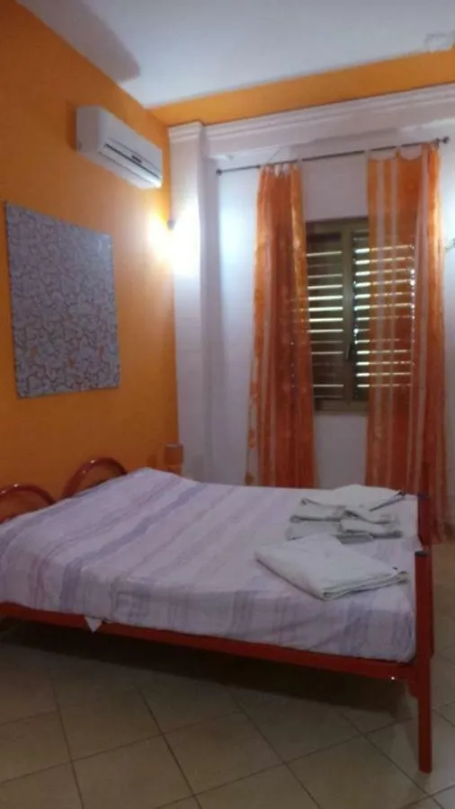 B E B Eldorato Bed & Breakfast Trapani 2*,